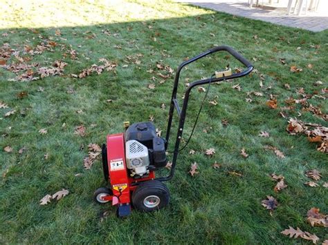 Giant-Vac leaf blower for Sale in Sharon, MA - OfferUp