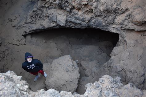 Snow Canyon Lava Tubes | Lava Flow Trail - Utah's Adventure Family