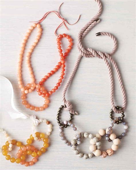 Création de bijoux fantaisie- idées originales pour parer le cou, les oreilles et les mains Diy ...