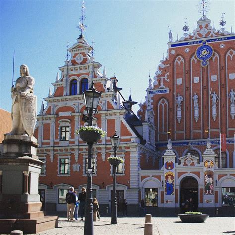 Old Town Riga, Latvia. The House of the Blackheads, 14th century guild ...