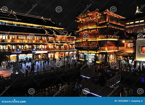 Yu Garden in Shanghai in Night Editorial Stock Image - Image of garden ...