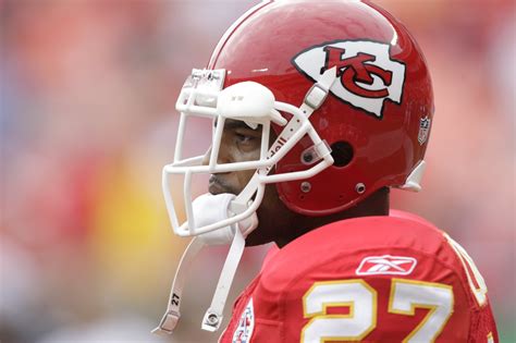 Kansas City Chiefs: Larry Johnson gives positive feedback on Chiefs