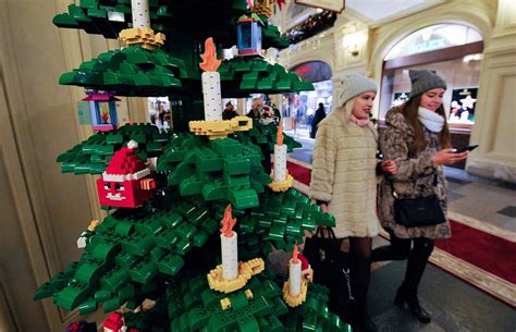 Moscow's New Year Decorations Light Up the Winter Season - The Moscow Times