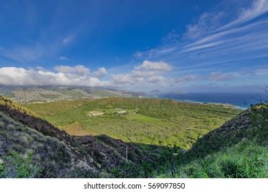 Crater Diamond Head Stock Photo 569097850 | Shutterstock