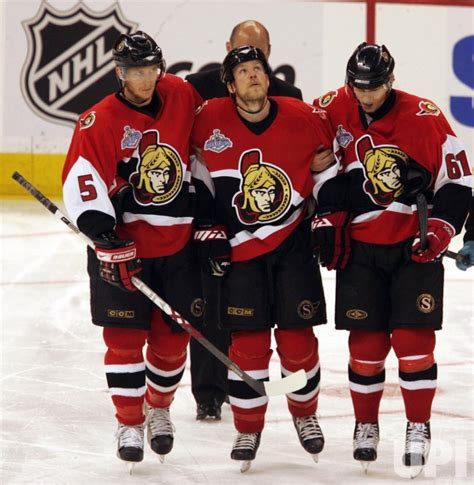 2007 STANLEY CUP FINALS GAME THREE ANAHEIM DUCKS VS OTTAWA SENATORS ...