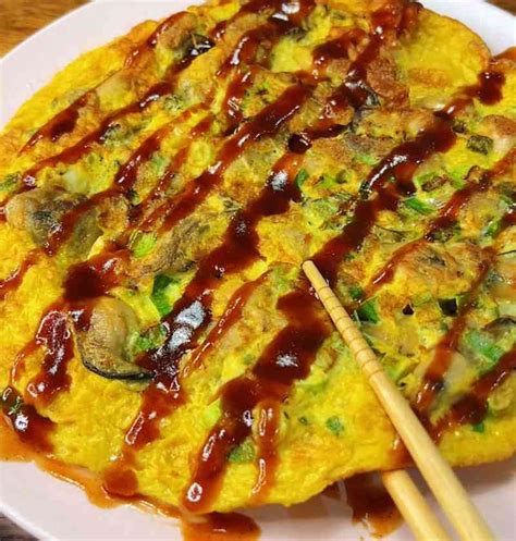 Oyster Omelette (Orh Luak 蚵仔煎) | Asian Recipes with Videos