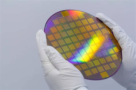 Silicon Wafer Cleaning: Methods and Techniques