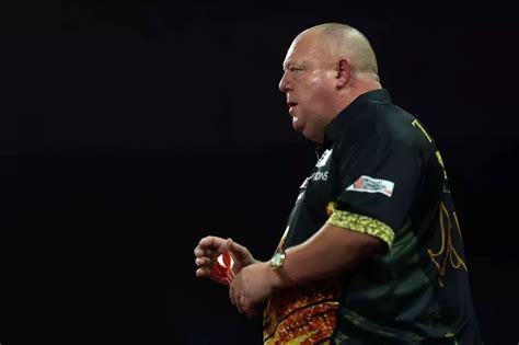 Darts veteran Mervyn King issues 'absolute c**p' verdict on year and ...