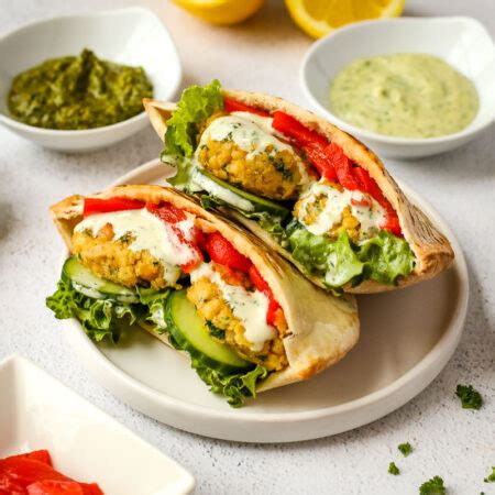 Easy Falafel Sandwich - I Heart Vegetables