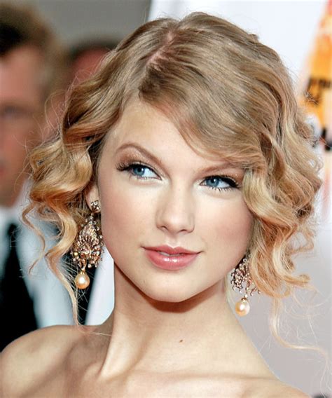 Taylor Swift Long Curly Updo Hairstyle - Hairstyles