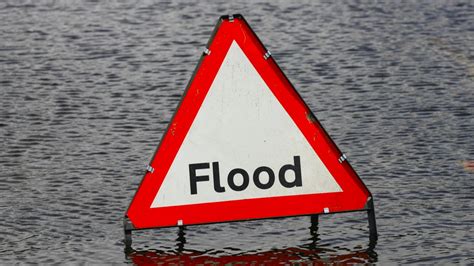 Storm surge sees flood warnings for the Anglia region | ITV News Anglia