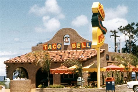 Where old-school Taco Bell buildings still exist in Southern California ...