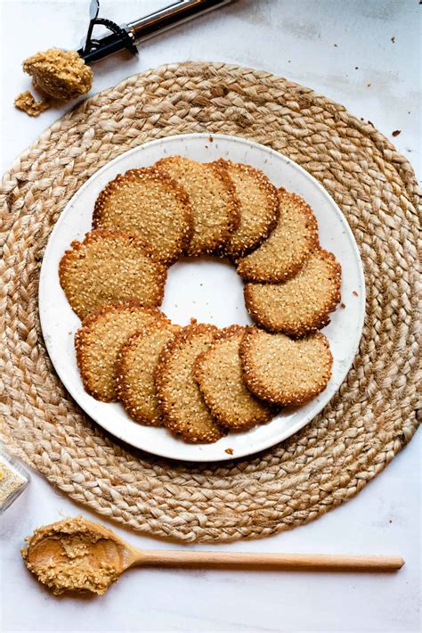 Benne Wafers Recipe (Sesame Seed Cookies) - The Foreign Fork