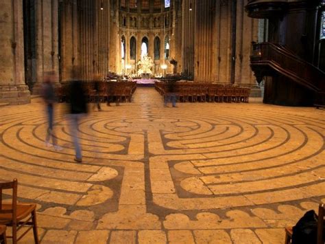 Labyrinth of Chartres Cathedral © University of Pittsburgh - French Moments