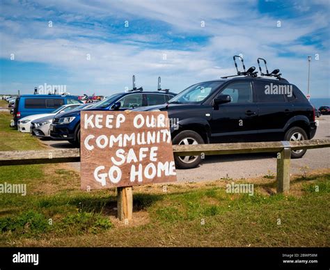 Go home sign hi-res stock photography and images - Alamy