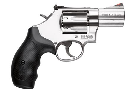 Murdoch's – Smith & Wesson - Model 686 Plus 2.5" Barrel Handgun