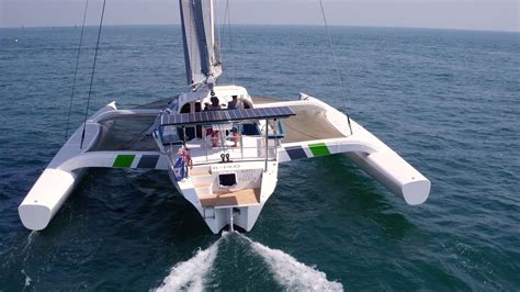 Rapido 60' Trimaran Sailing @Hauraki Gulf | Catamaran Racing, News & Design