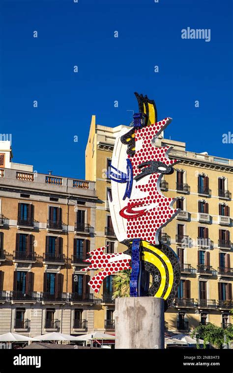 El Cap de Barcelona (1991-92) sculpture by Roy Lichtenstein, Passeig de Colom, Barcelona, Spain ...