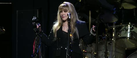 Stevie Nicks Cancels 2021 Tour Dates - American Songwriter