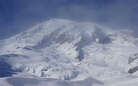 Snowshoeing in Paradise at Mt. Rainier National Park - KÜHL Born In The ...