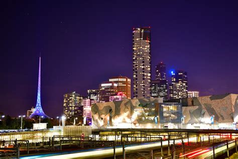 Melbourne City at night by Marrazki on DeviantArt