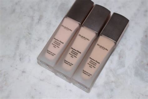 Elizabeth Arden Flawless Finish Skincaring Foundation Review