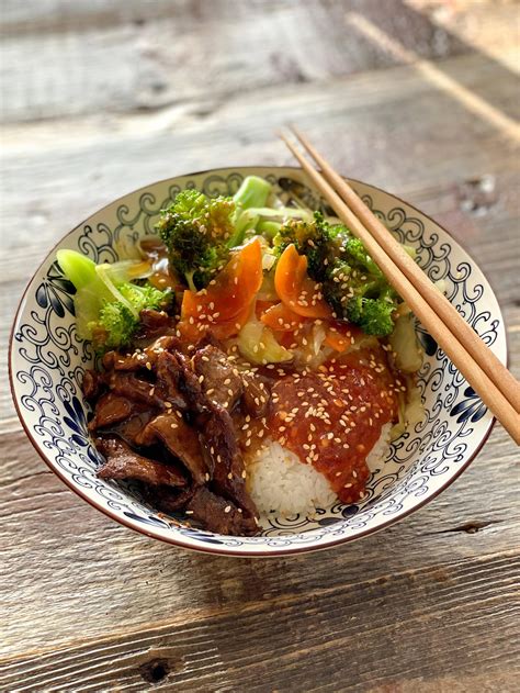 Sukiyaki beef rice bowl I made! | Sukiyaki recipe, Sukiyaki, Cooking recipes