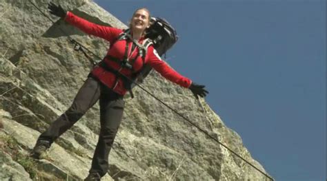 Kate Winslet re-enacts the famous Titanic pose | The Indian Express