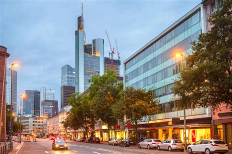 Frankfurt Parking Guide | Tips for Parking a Car in Frankfurt