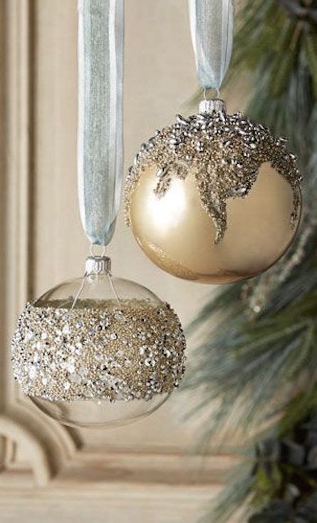 20+ Amazing Christmas Decorations In Silver And Gold | Decor Home Ideas