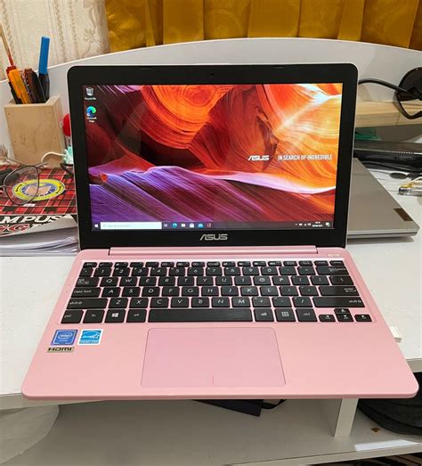 Laptop Asus Vivobook E203 Intel N4000 2GB RAM pink, Elektronik, Komputer, Laptop di Carousell