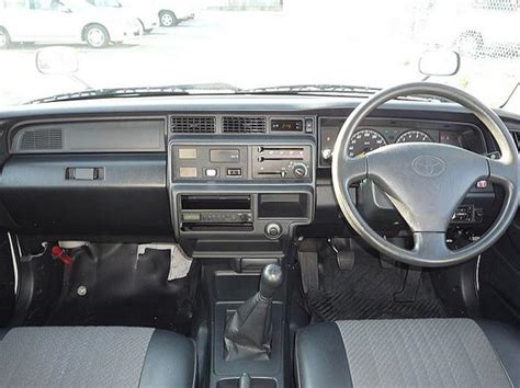 Toyota Crown Comfort:picture # 9 , reviews, news, specs, buy car