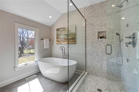 Shower, Tub, or Both? The Great Bathroom Renovation Debate