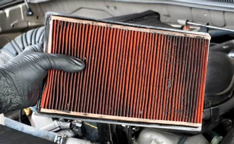 How to Change a Car Engine Air Filter