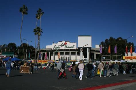 Rose Bowl Flea Market