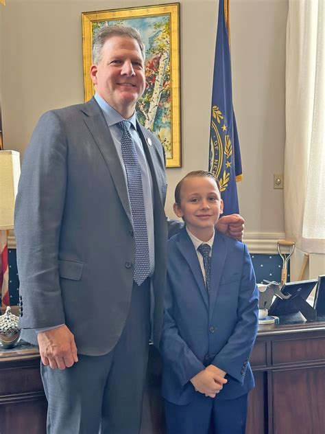 Oyster River Middle School Student Noah Sanders Sworn In as 2024 New Hampshire's Kid Executive ...