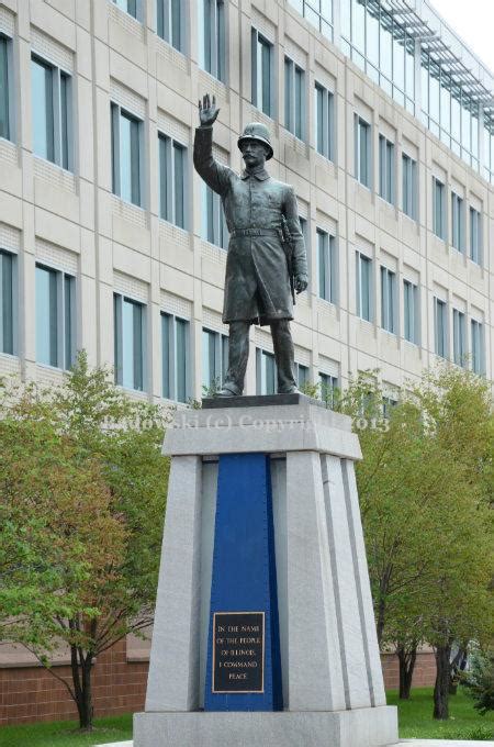 Chicago Public Art: The Police Monument (Haymarket Riot Monument)