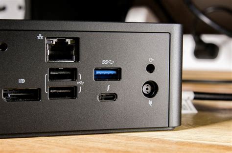 Dell Thunderbolt Dock TB16 Review: Connect Your Whole Setup with One Cable | GearDiary