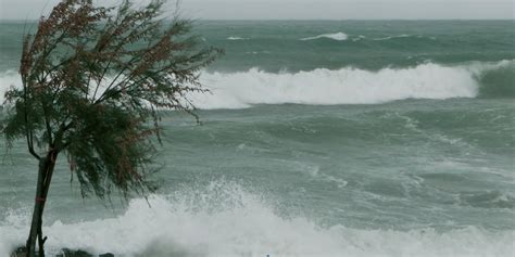 Coastal Flooding Has Surged Along Eastern Seaboard, Investigation Finds | HuffPost