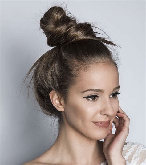 25 Messy Buns Medium Hairstyles for Women | Hairdo Hairstyle