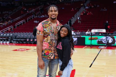 Simone Biles Gets Engaged to NFL Boyfriend: "The Easiest Yes" - FanBuzz