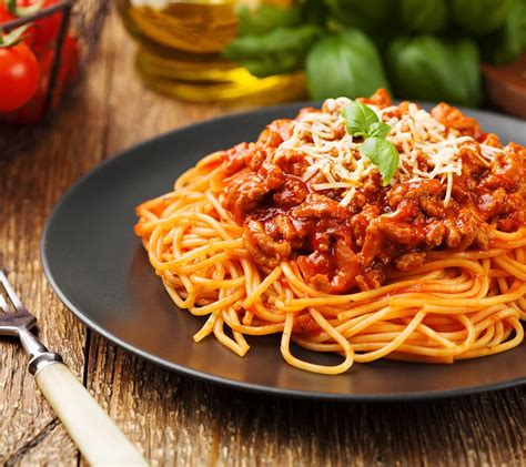 Spaghetti bolognese - Foodwiki - Takeaway.com