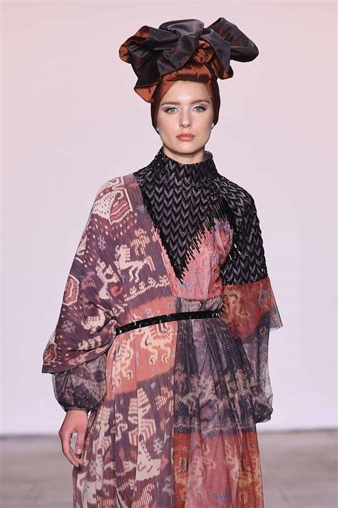 Indonesian Diversity FW19 Collections: 2Madison Avenue, Alleira Batik ...