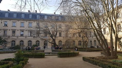 Paris Sciences et Lettres - PSL Research University Paris (Paris ...