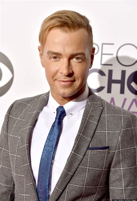 Joey Lawrence Sports A Blond Comb-Over At People's Choice Awards | HuffPost Canada