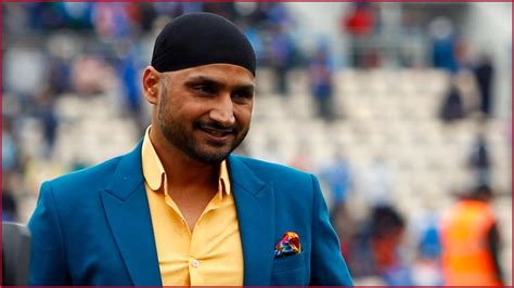 Only MS Dhoni knows when he'll retire from IPL: Harbhajan Singh