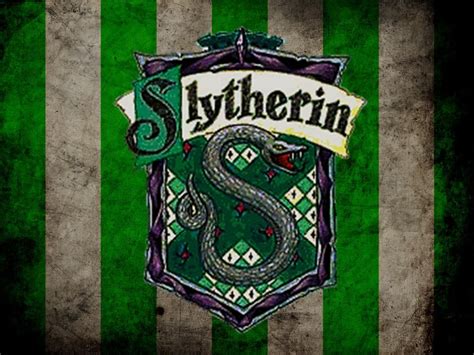 Harry Potter Slytherin Desktop Wallpaper - Live Wallpaper HD Harry Potter Pillow, Harry Potter ...