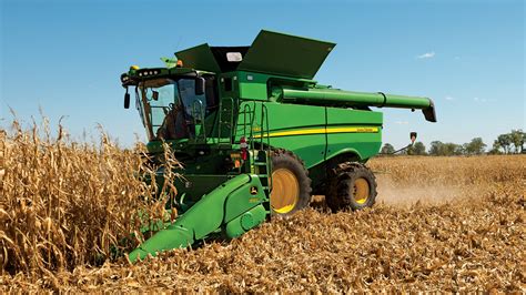 Grain Harvesting | S790 Combine | John Deere CA