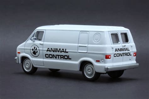 Diecast Hobbist: 1976 Dodge B-100 Animal Control Van