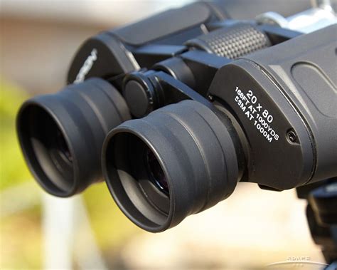 Orion 20x80 Astronomy Binoculars: Full Review | Space